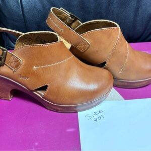 b.o.c. Women's Brown Leather Mules